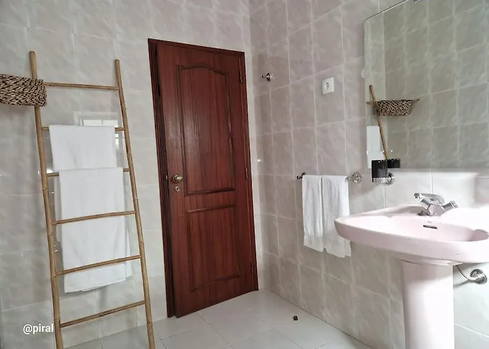 Casa Almeida - * Каштелу-Бранку